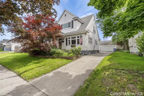 1516 Fremont, Grand Rapids, MI 49504
