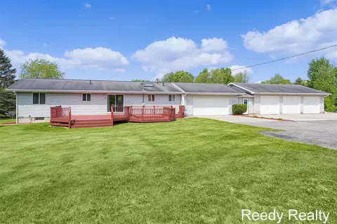 3376 Segwun, Lowell, MI 49331