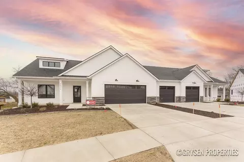 6717 Sheldon Crossings #47, Hudsonville, MI 49426