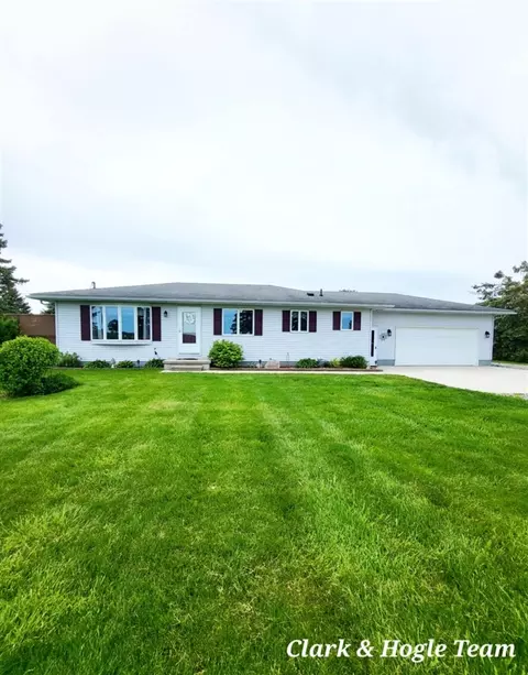11891 W Price, Westphalia, MI 48894