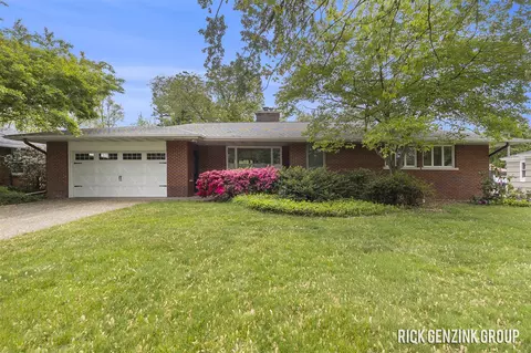 28 W 34th, Holland, MI 49423