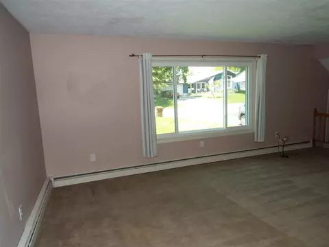 Living - 407 Doty, Leslie, MI 49251 photo 2 of 8