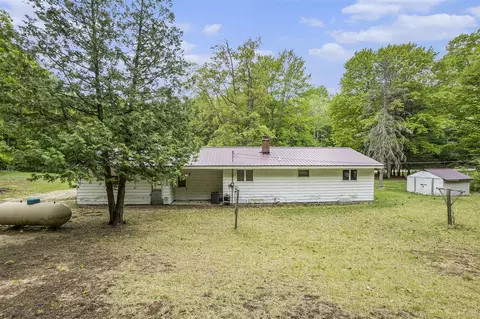 Exterior - 6766 E Gale, Hesperia, MI 49421 photo 2 of 4