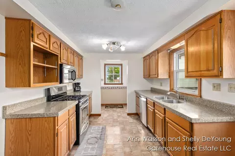 Kitchen - 171 Dickerson, Stanton, MI 48888 photo 1 of 2