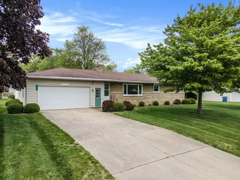 15561 Gierman, Spring Lake, MI 49456