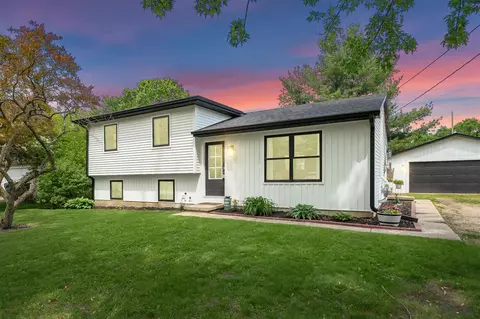 285 Woodlark, Galesburg, MI 49053