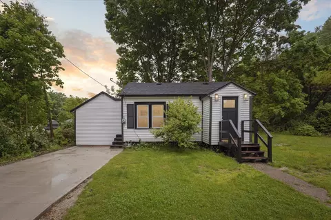 932 Enders, Benton Harbor, MI 49022