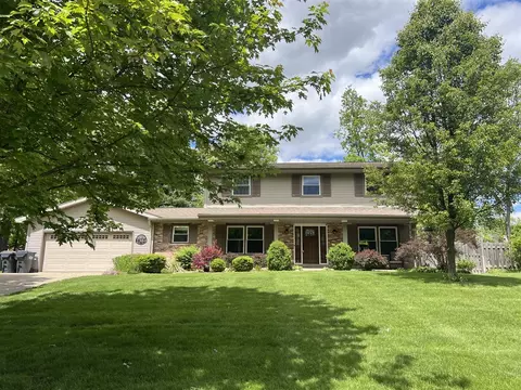 2304 Hickory Pt, Portage, MI 49024