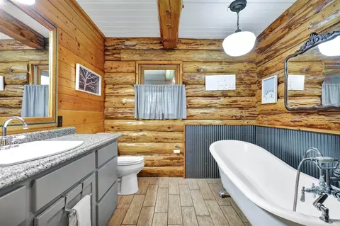 Bath - 3457 S Keefer, Lyons, MI 48851 photo 1 of 4