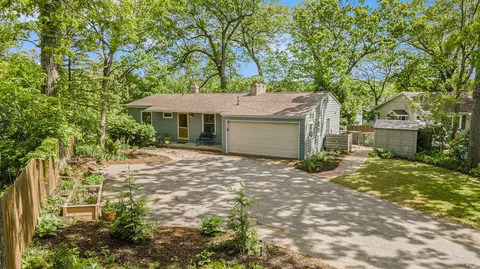 1920 Oakcliff, Grand Rapids, MI 49525
