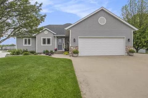 13042 Indigo, Holland, MI 49424