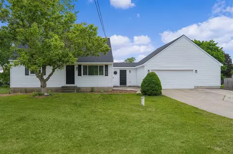 4132 Joan, Dorr, MI 49323