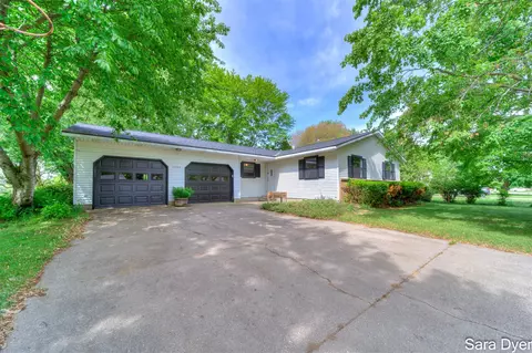 3509 Lo-al, Ravenna, MI 49451