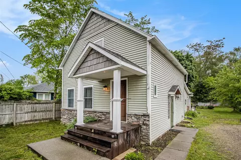 10933 Portage, Portage, MI 49002