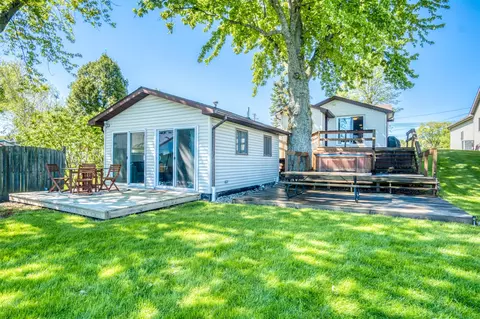 6132 W Houghton Lk, Houghton Lake, MI 48629