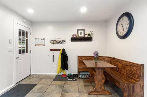 Entry Way - 1403 Joseph, Jackson, MI 49202 photo 1 of 2
