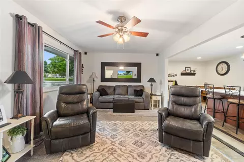Living - 1403 Joseph, Jackson, MI 49202 photo 3 of 6