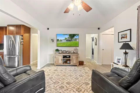 Living - 1403 Joseph, Jackson, MI 49202 photo 4 of 6