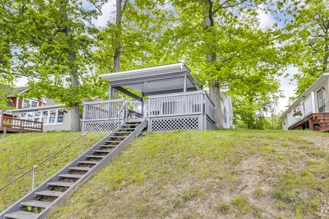Exterior - 5008 Schrah, Munith, MI 49259 photo 8 of 11