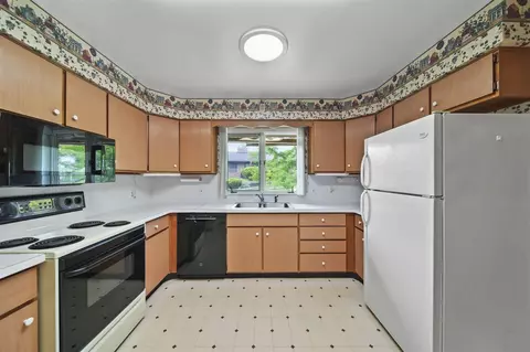 2108 Creglow, Jackson, MI 49203 photo 15