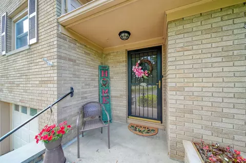 2108 Creglow, Jackson, MI 49203 photo 5