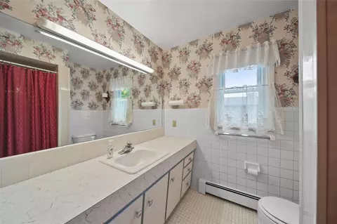 2108 Creglow, Jackson, MI 49203 photo 24