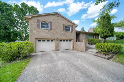 2108 Creglow, Jackson, MI 49203 photo 3