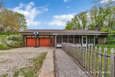414 135th, Wayland, MI 49348