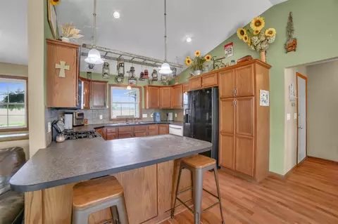 Kitchen - 2850 144th, Dorr, MI 49323 photo 1 of 5
