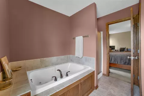 Bath - 2850 144th, Dorr, MI 49323 photo 3 of 8