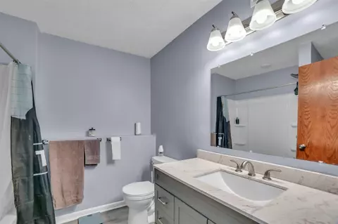 Bath - 2850 144th, Dorr, MI 49323 photo 7 of 8