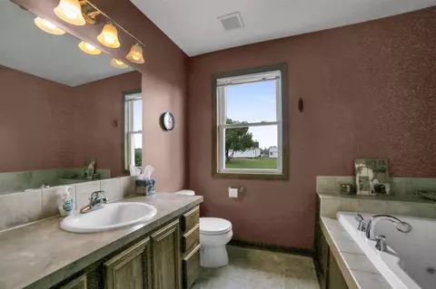 Bath - 2850 144th, Dorr, MI 49323 photo 6 of 8