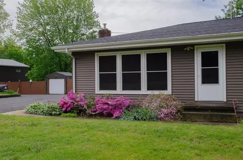 Exterior - 14888 E R, Scotts, MI 49088 photo 31 of 38