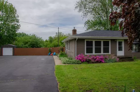14888 E R, Scotts, MI 49088