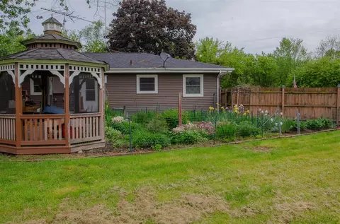 Exterior - 14888 E R, Scotts, MI 49088 photo 6 of 38