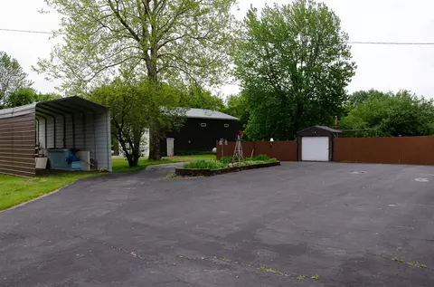 Exterior - 14888 E R, Scotts, MI 49088 photo 35 of 38