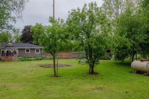 Exterior - 14888 E R, Scotts, MI 49088 photo 11 of 38