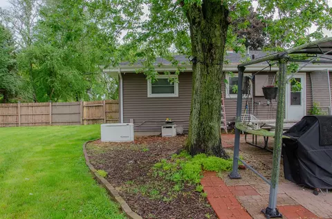 Exterior - 14888 E R, Scotts, MI 49088 photo 22 of 38