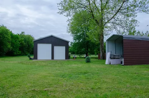 Exterior - 14888 E R, Scotts, MI 49088 photo 36 of 38