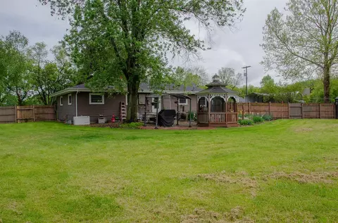 Exterior - 14888 E R, Scotts, MI 49088 photo 18 of 38