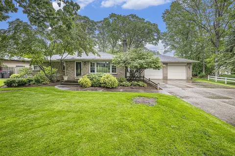 2446 Bristolwood, Grand Rapids, MI 49544
