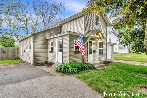 810 James, Belding, MI 48809