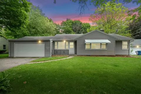 136 N Lauderdale, Kalamazoo, MI 49006