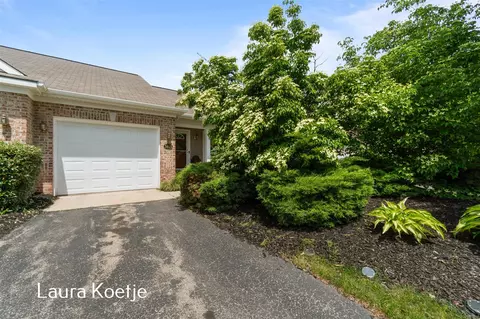3465 S Lyn Hvn, Kentwood, MI 49512