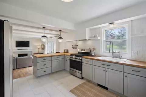 715 Marbury, Ada, MI 49301 photo 16