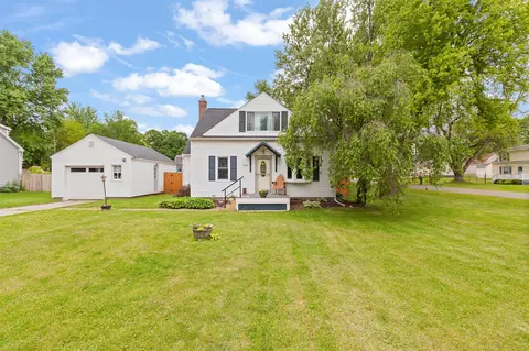 2045 Adams, Adrian, MI 49221