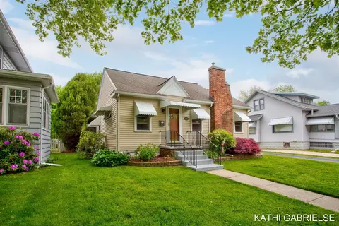 931 Franklin, Grand Haven, MI 49417