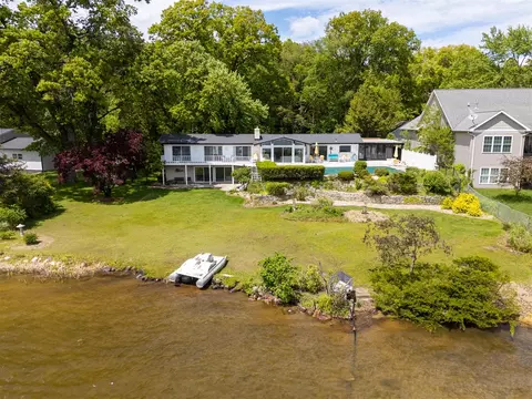 812 Barberry, Portage, MI 49002