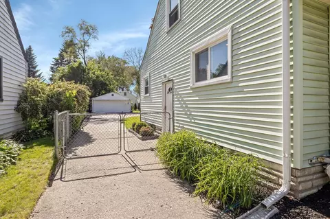 736 Redruth, Clawson, MI 48017 photo 32