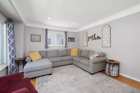 736 Redruth, Clawson, MI 48017 photo 4